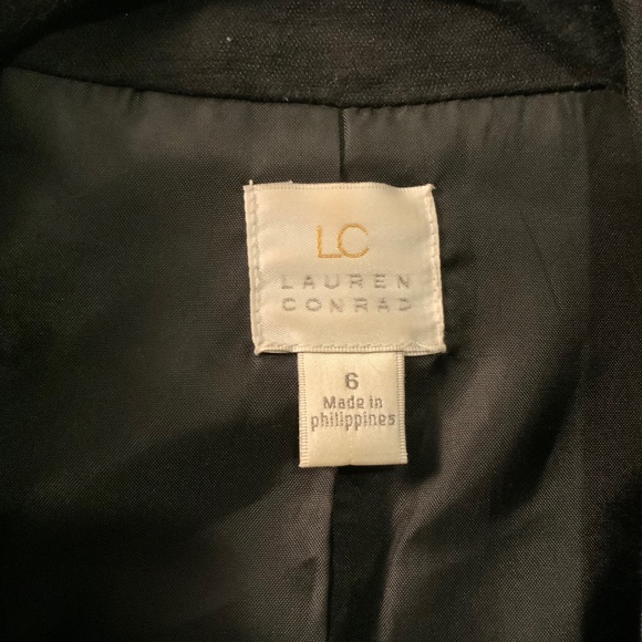 Lauren Conrad Fitted‎ Blazer Business  Casual Size 6 Black - Picture 3 of 5